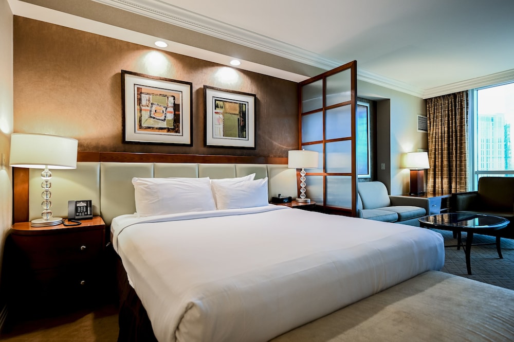 Stripviewsuites At Signature 29/73