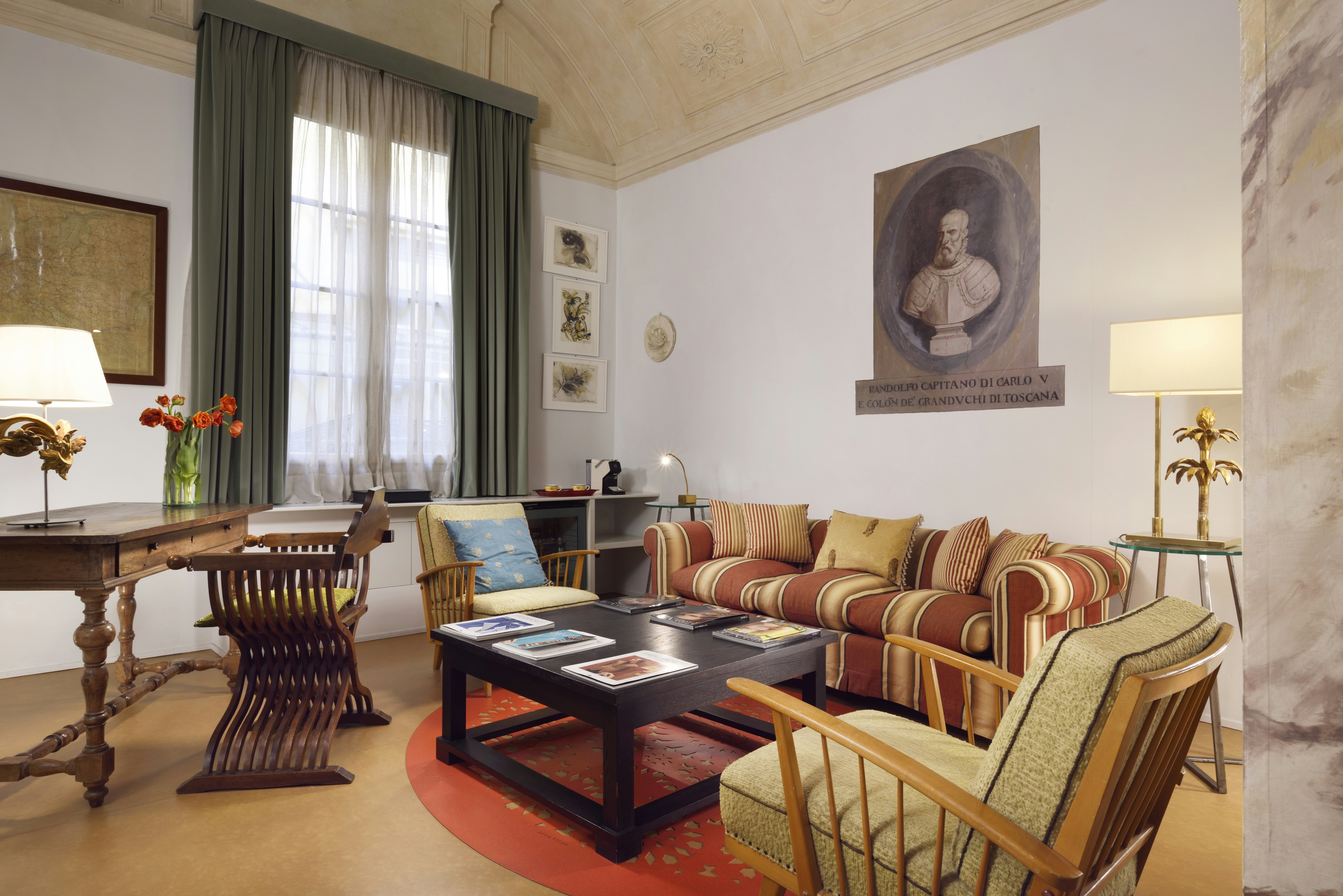 Leone Blue Suites 23/44