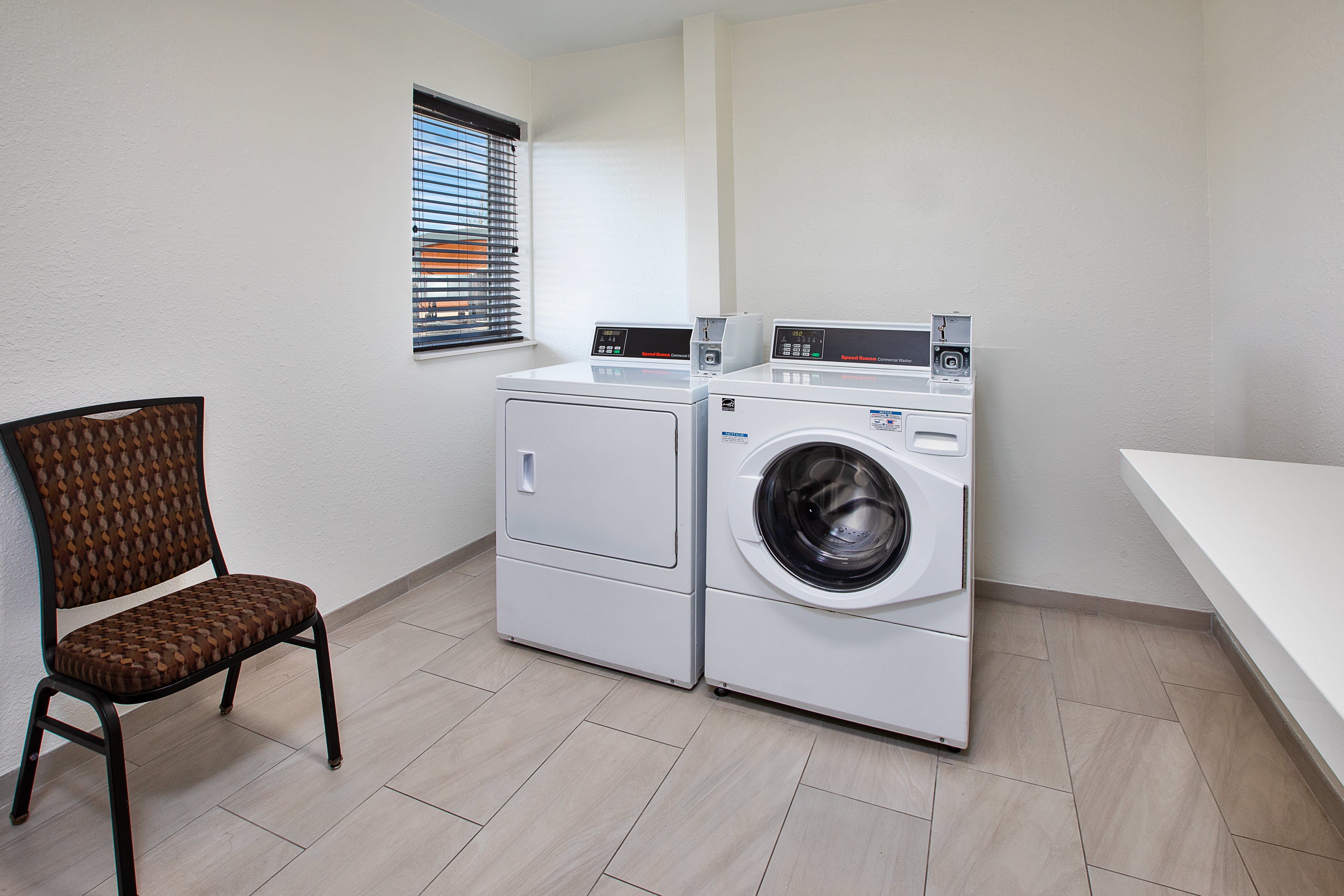 Holiday Inn Express Casper I 25 21/30