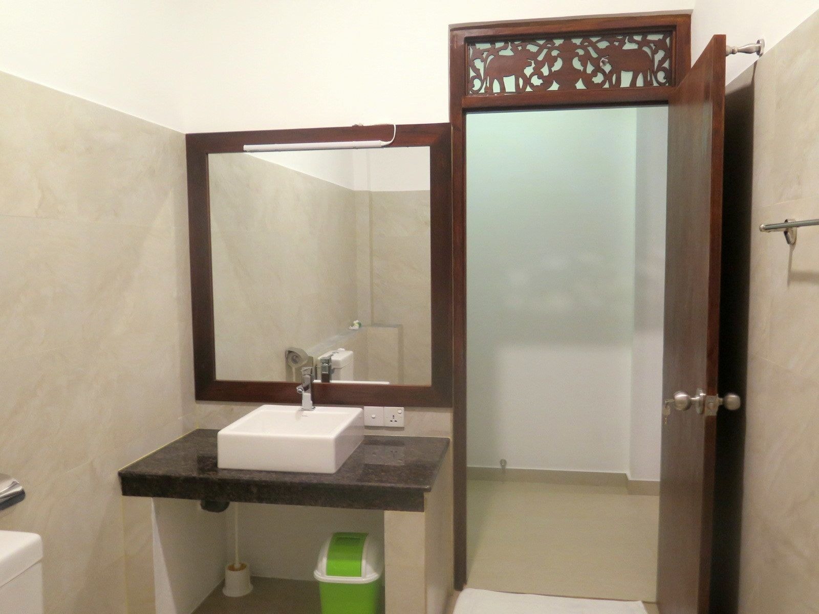 DELUXE, DOUBLE BED, OCEAN VIEW, BALCONY
