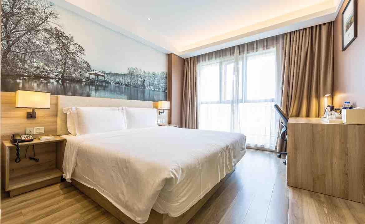 Superior, King and Queen Bed