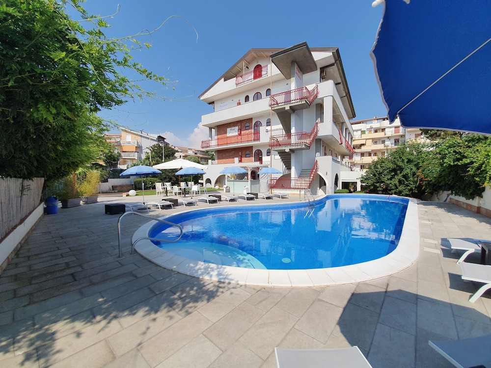 Hotel Alexander 43/47