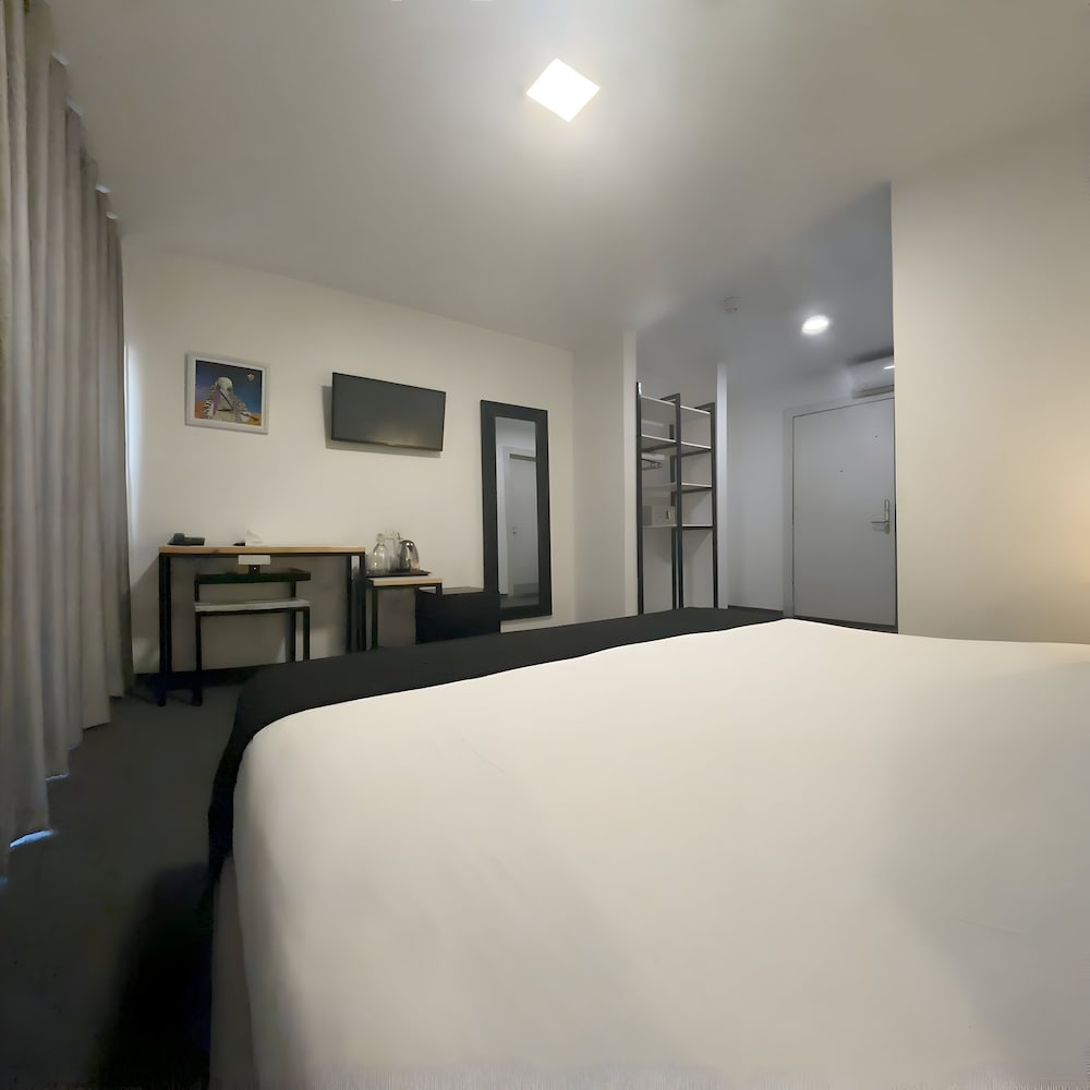 Nomads Hostel 7/34