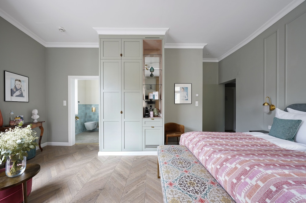 HOTEL MOZART 26/70