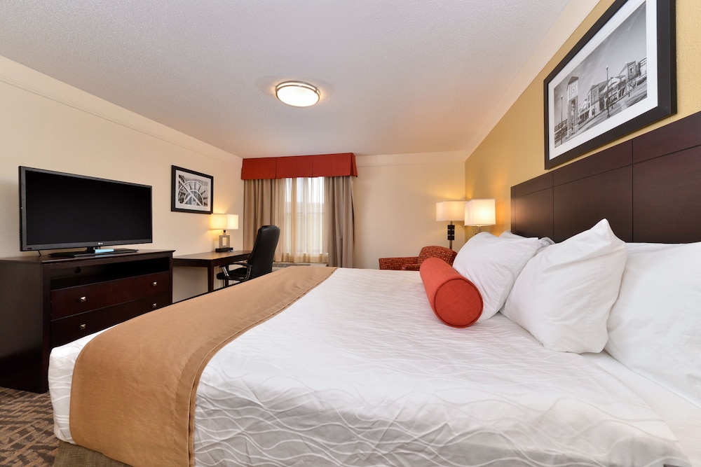 Best Western Plus Peoria 6/28