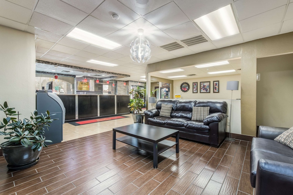 Econo Lodge Salisbury 32/49
