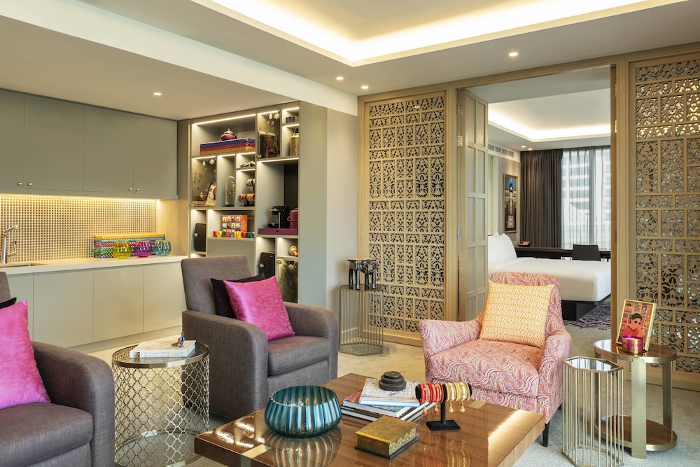 Aloft Dubai Creek 48/63