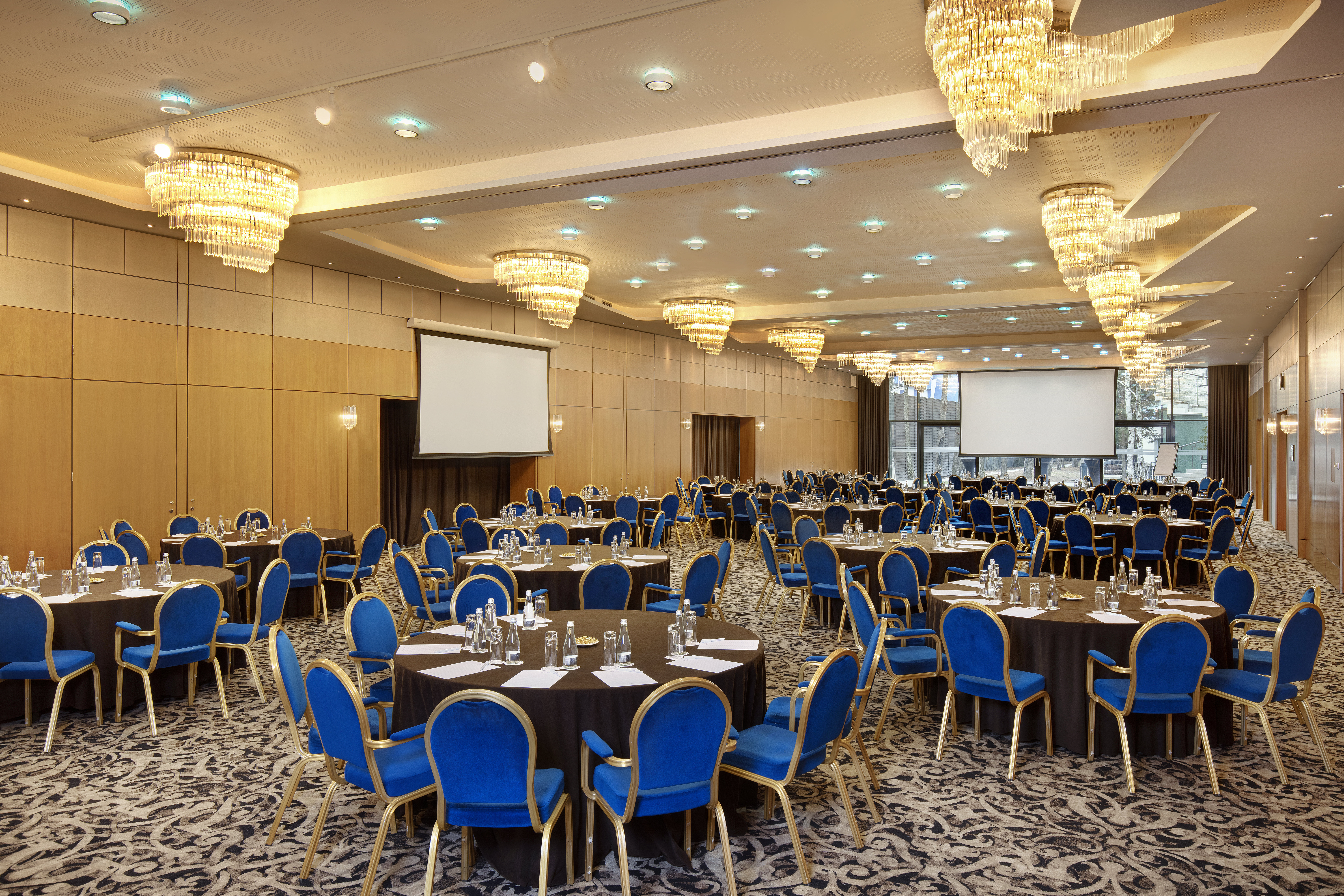 CROWNE PLAZA BUCHAREST 39/50