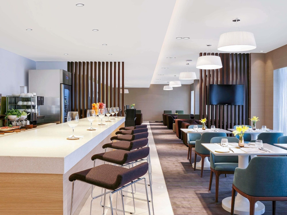 Novotel New Delhi Aerocity 50/64