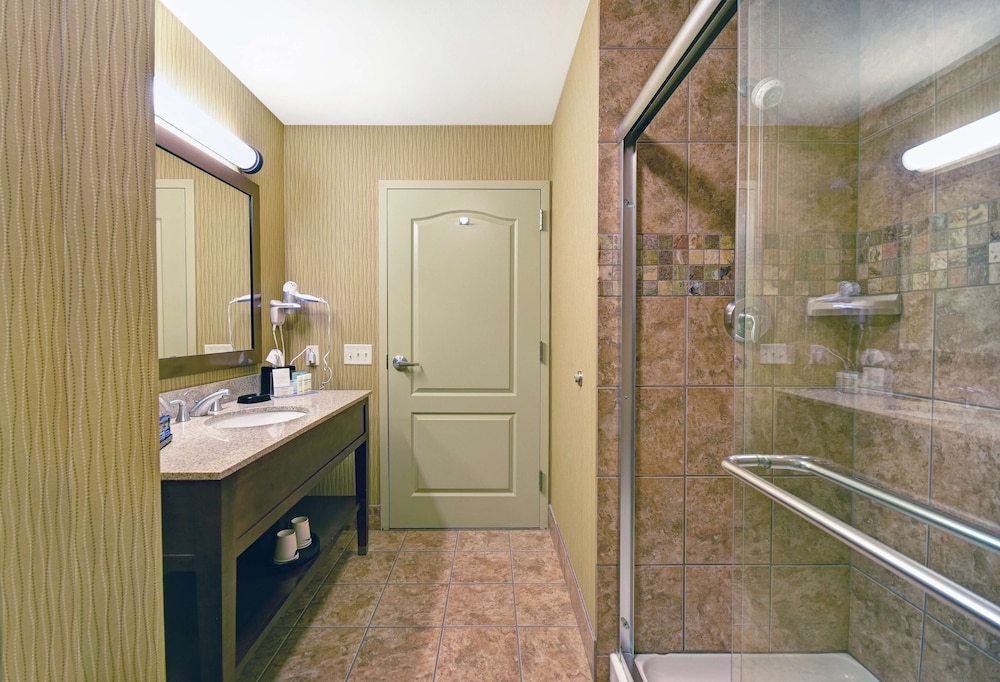 Hampton Inn Beloit 14/56
