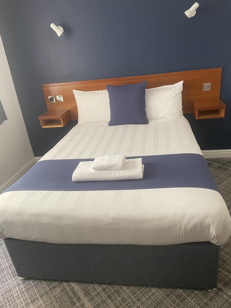 Chase Hotel 12/55