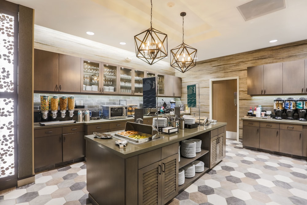 HOMEWOOD SUITES BY HILTON CHARLESTON HISTORIC DISTRICT 35/43