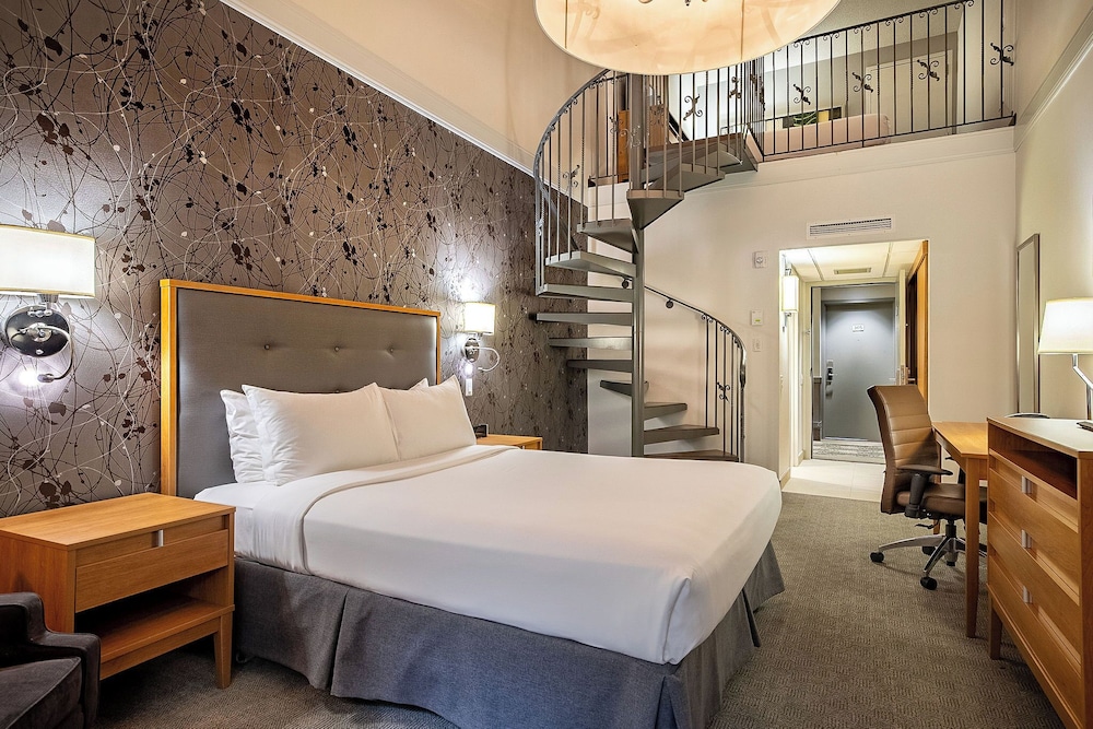 جناح جونيور بسريرين كوين، Chateau Bromont 8/10