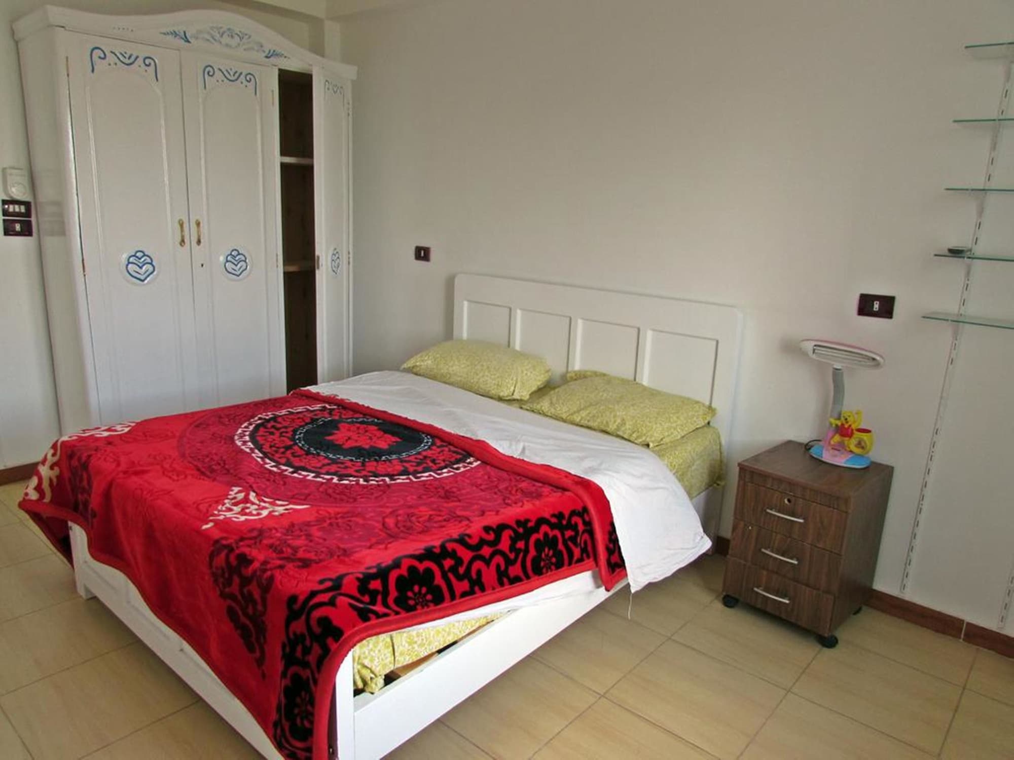 1 BEDROOM, SUPERIOR, STUDIO