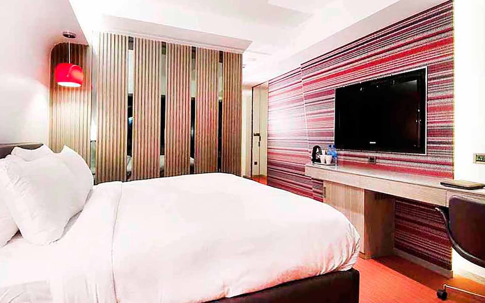 Royal Hotel Group Central Park Branch 21/36