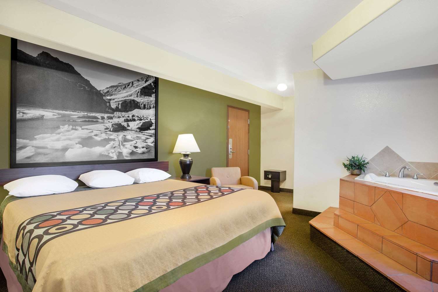 Super 8 by Wyndham Livingston Yellowstone 19/51