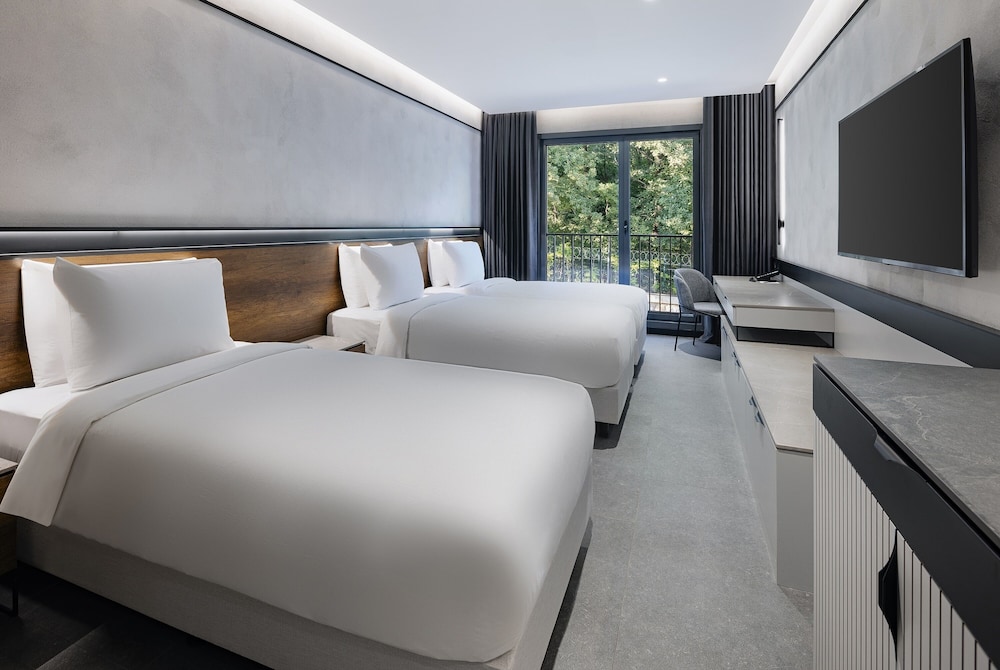 Deluxe, Triple, 3 Beds