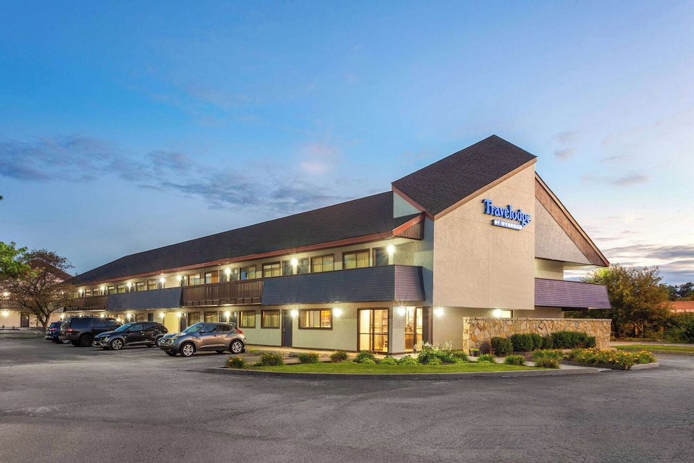 Travelodge by Wyndham Peoria 48/52