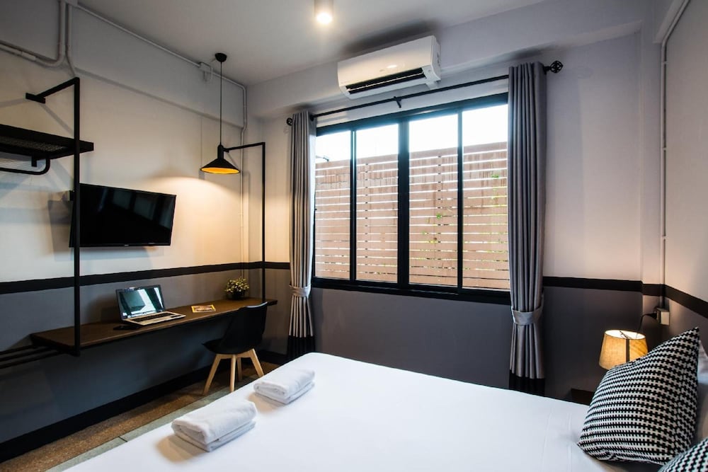 B Y Hotel Kanchanaburi 33/63