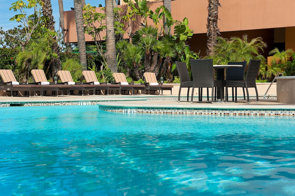 Hyatt Regency Newport Beach West 17/78