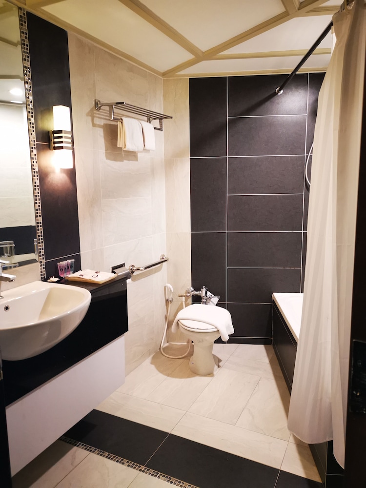 Regalodge Hotel Ipoh 48/50