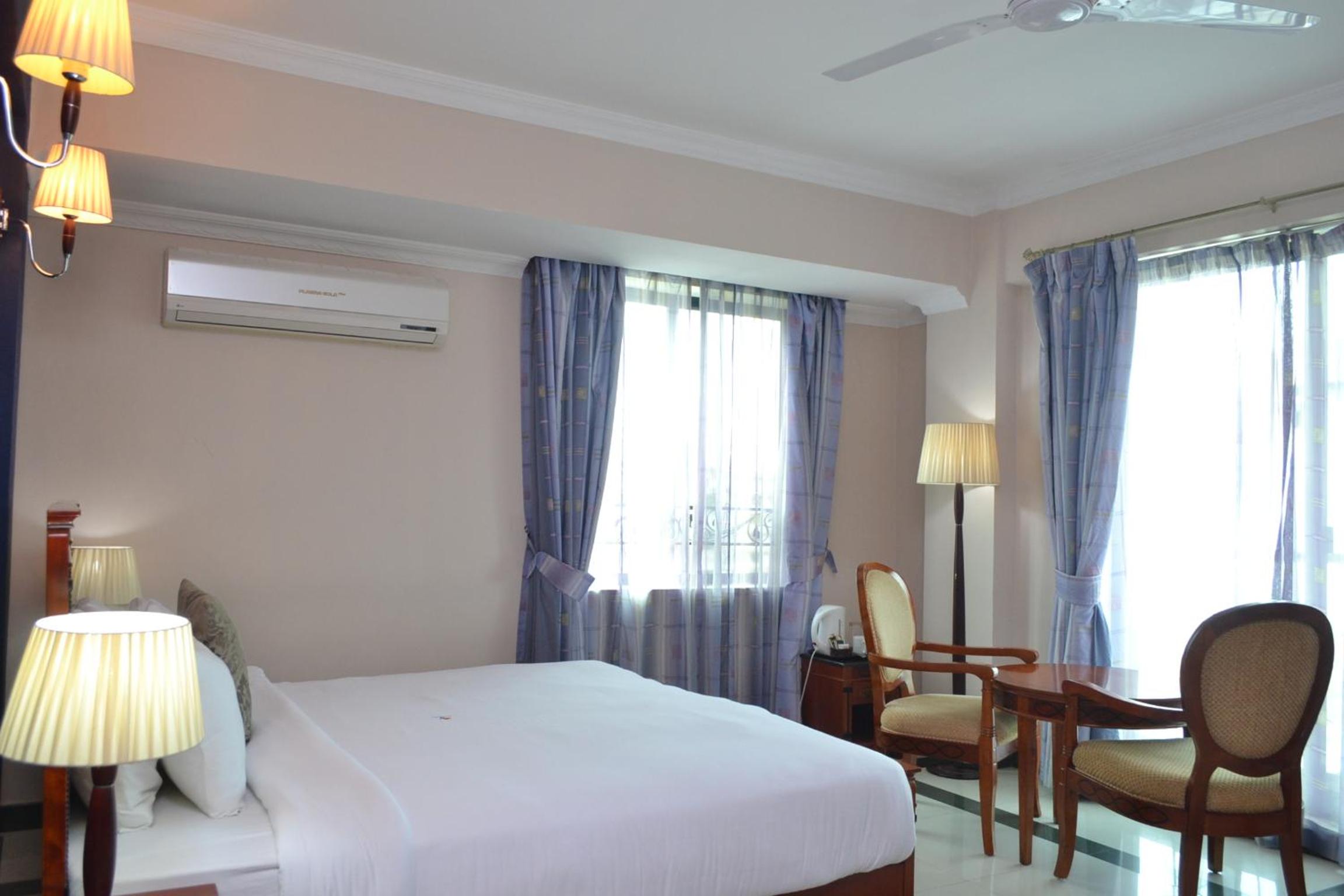 غرفة تنفيذية بسرير مزدوج، HOTEL NIKKO TOWER 6/10