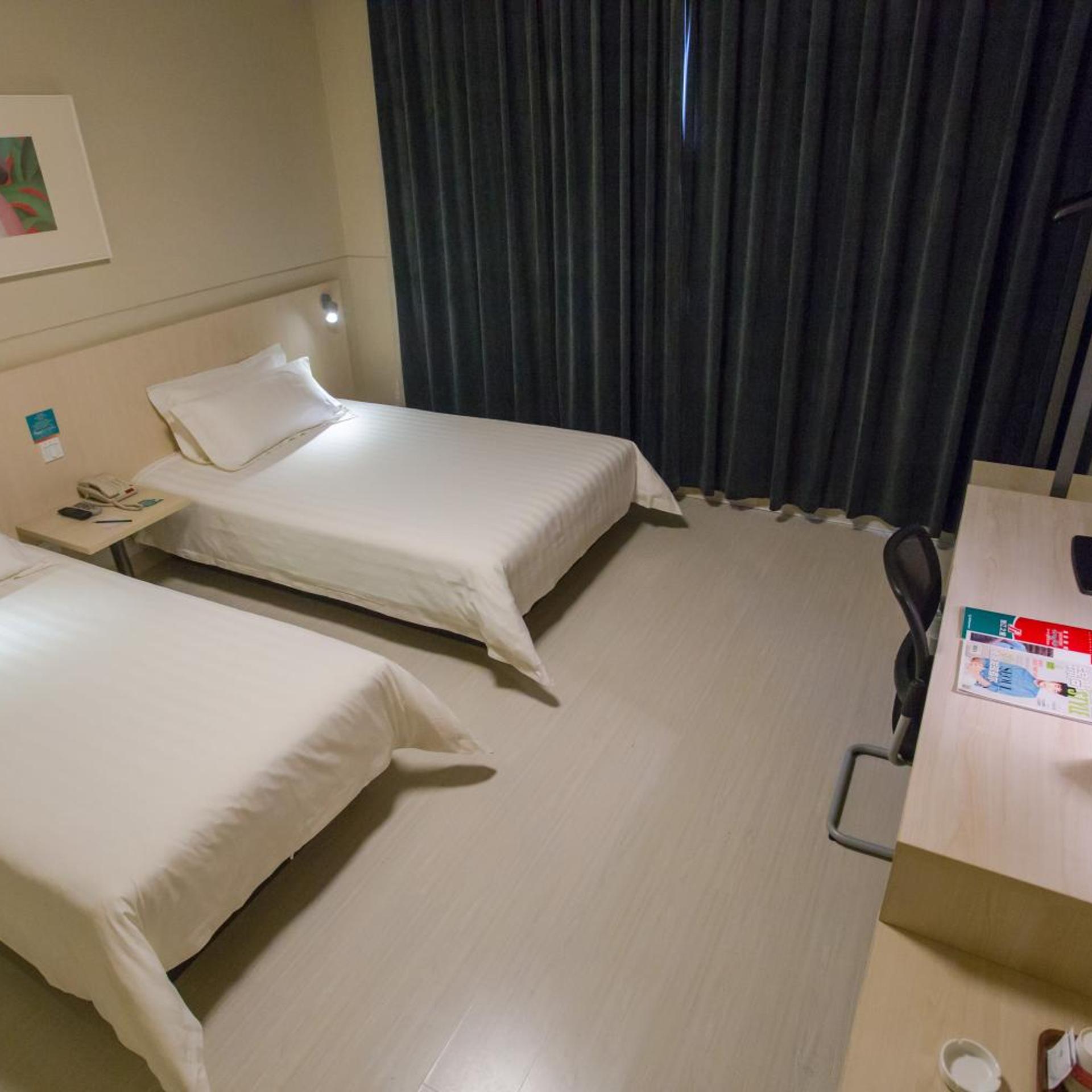 Jinjiang Inn (Beijing Lianshi East Road) 18/24