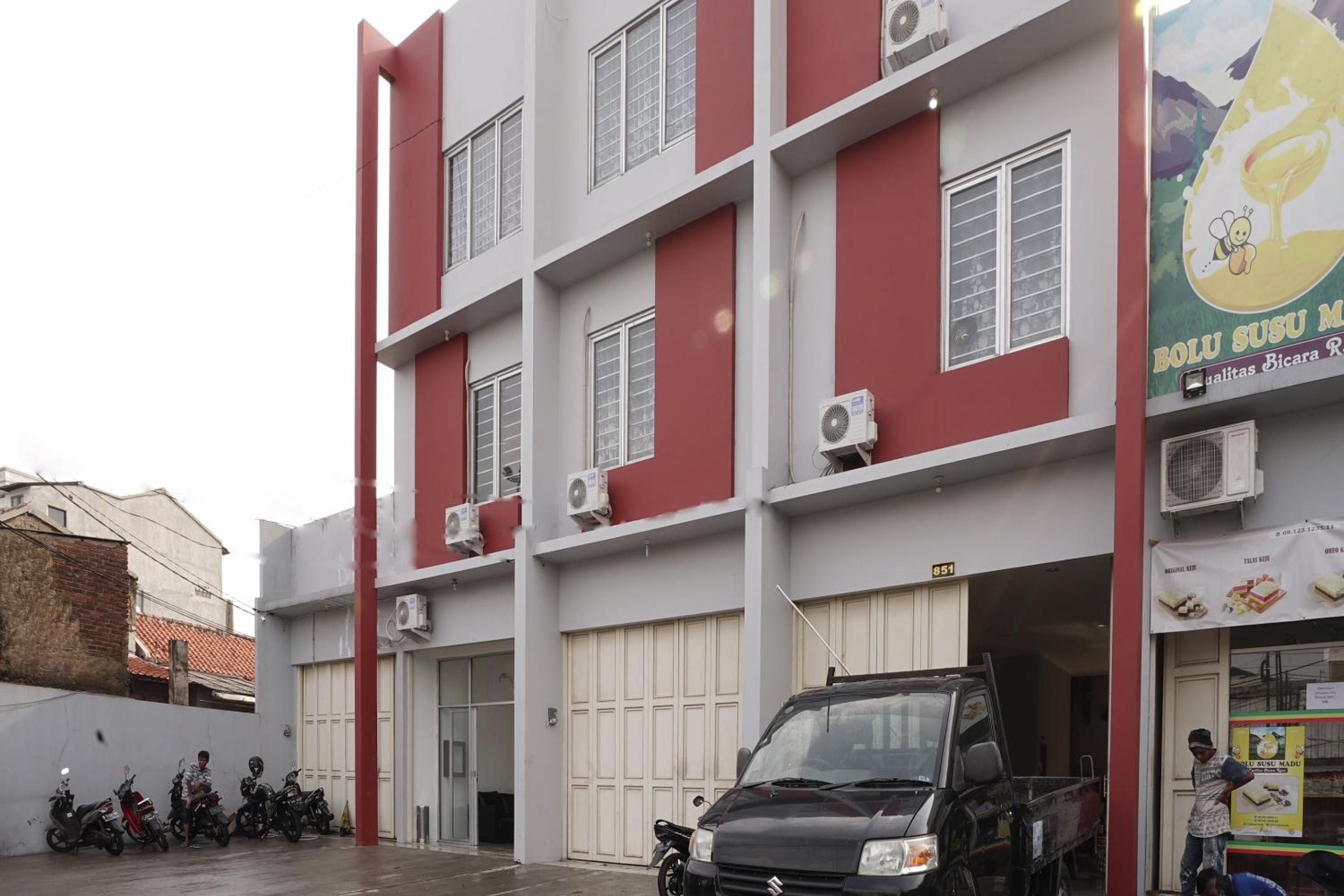 OYO 2183 Cibeureum Residence Near Rumah Sakit Rajawali (ex OYO 2183 Cibeureum Residence) 43/50
