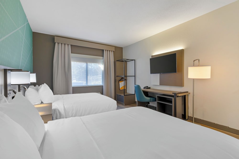 Comfort Inn & Suites Buford near Mall of Georgia 19/55