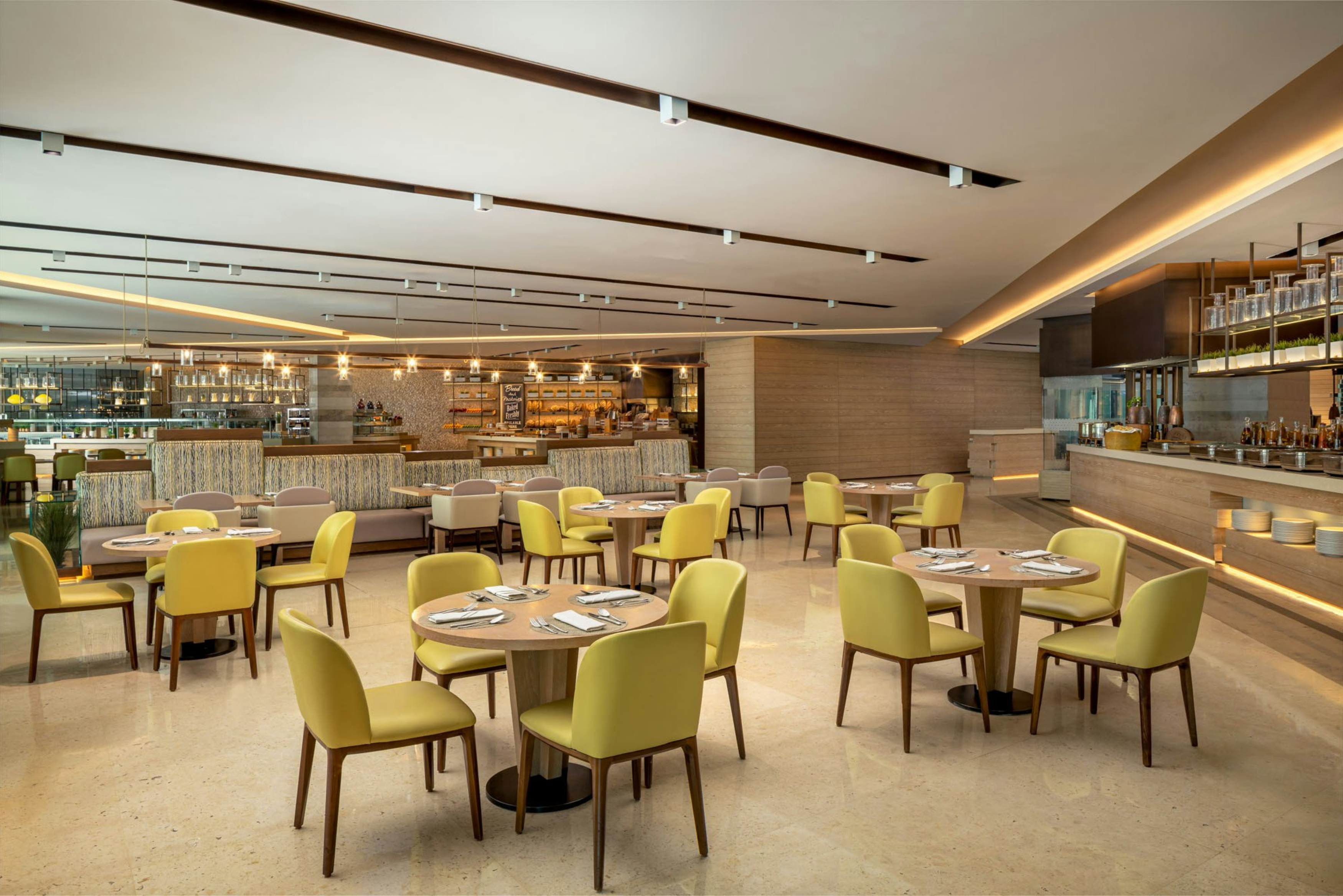 Saadiyat Rotana Resort & Villas 25/53