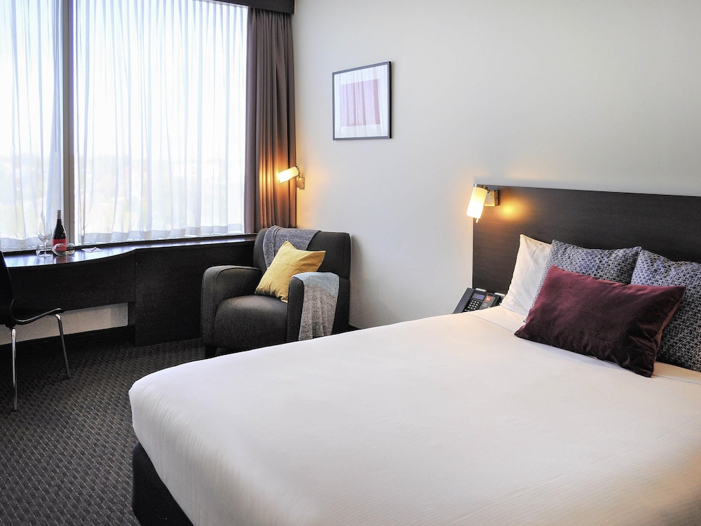 IBIS MELBOURNE GLEN WAVERLEY 20/76