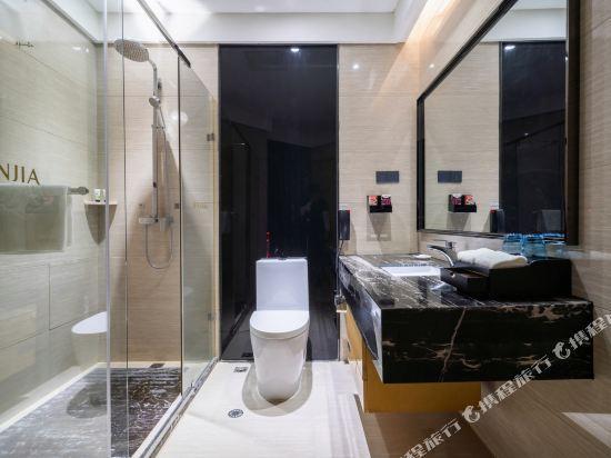Wanjia International Hotel 30/30
