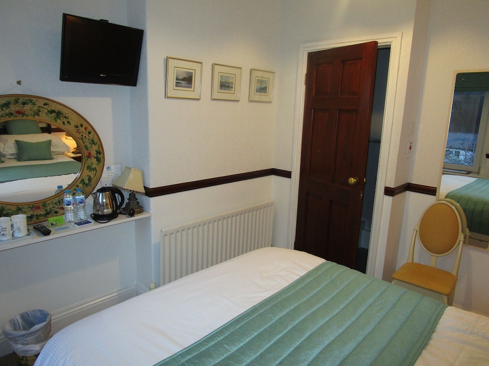 Brookfield B&B Guest House 12/25
