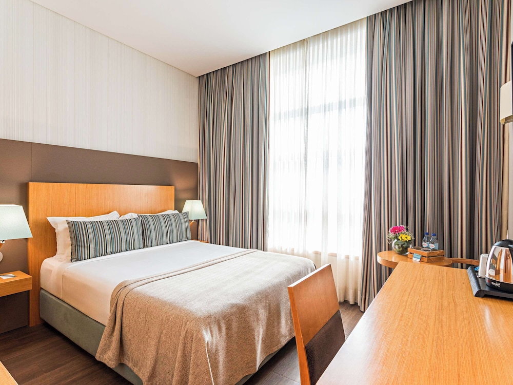 Mercure Lisboa Almada 20/50