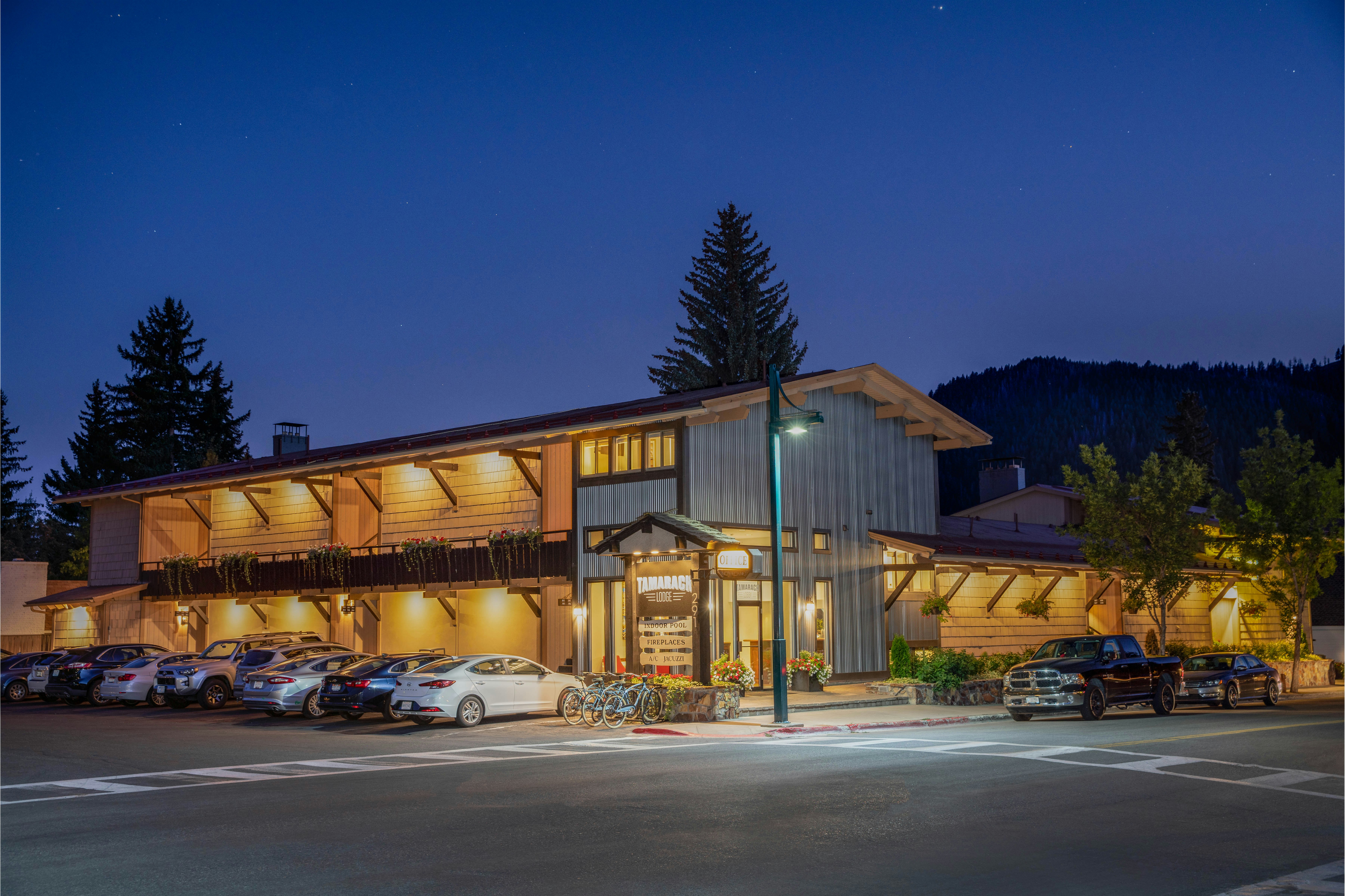 Tamarack Lodge 4/54
