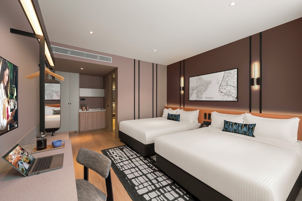 DELUXE ROOM DOUBLE DOUBLE
