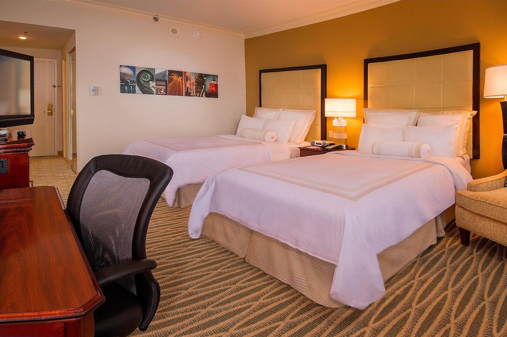 BWI Airport Marriott 6/38