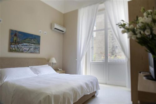 Basic, Double Bed