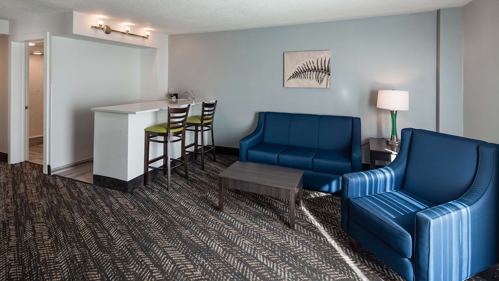 Best Western Plus Wausau Tower Inn 27/43