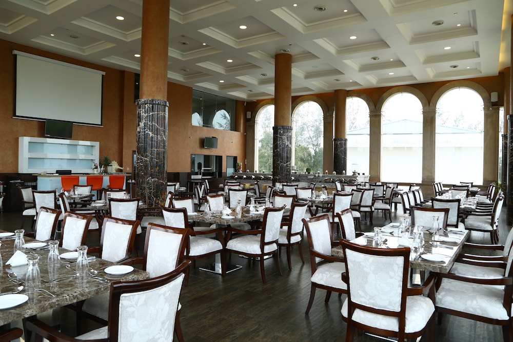 Meridian Bay Resort and Spa Kundapur 30/53