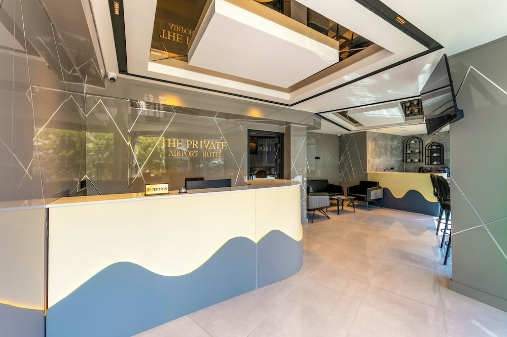 The Private Airport Hotel 11/50
