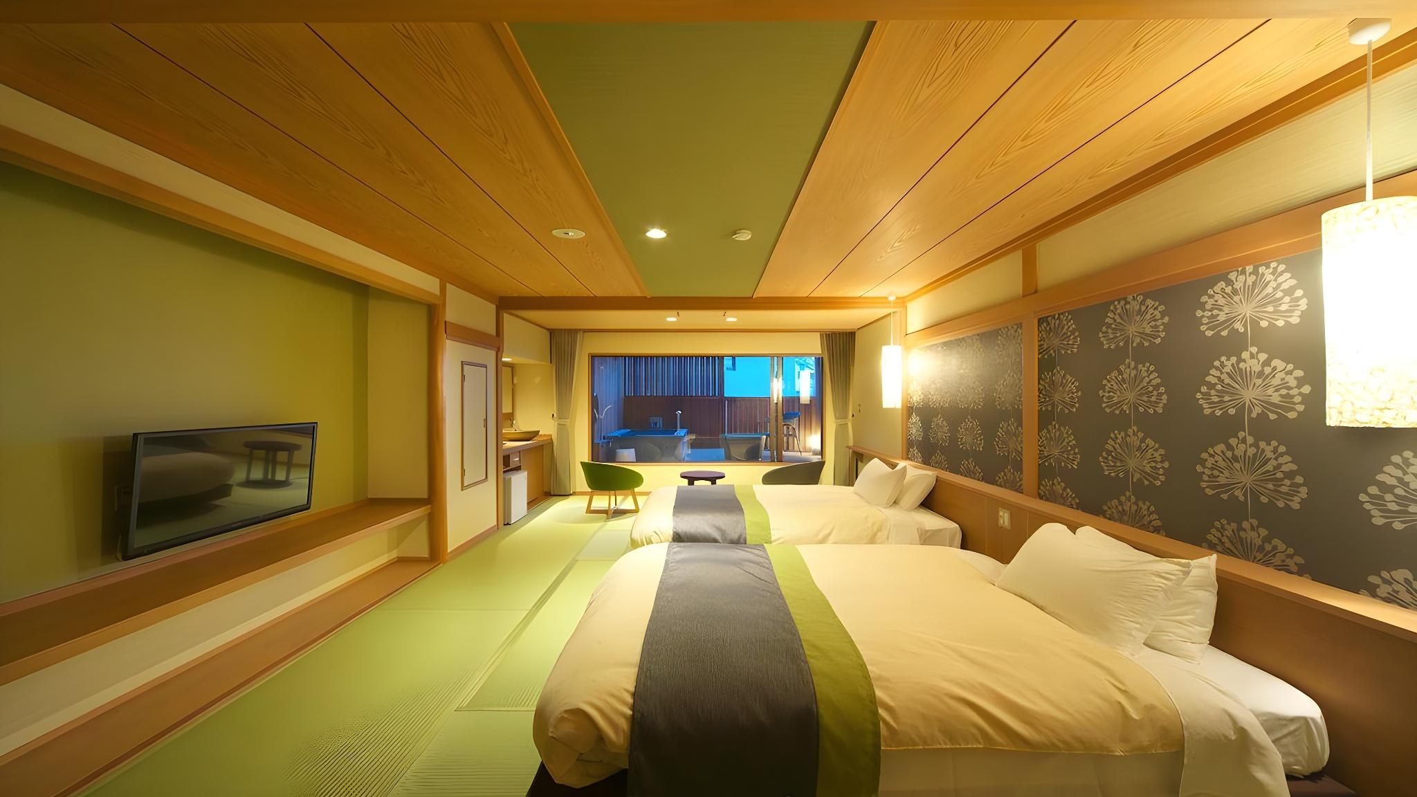 Modern, Twin Beds, Outdoor Bath