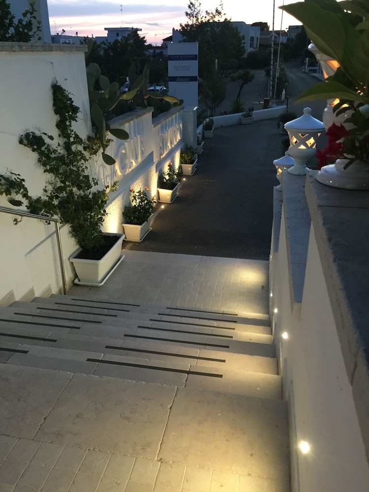 Club Azzurro Hotel & Resort 37/52