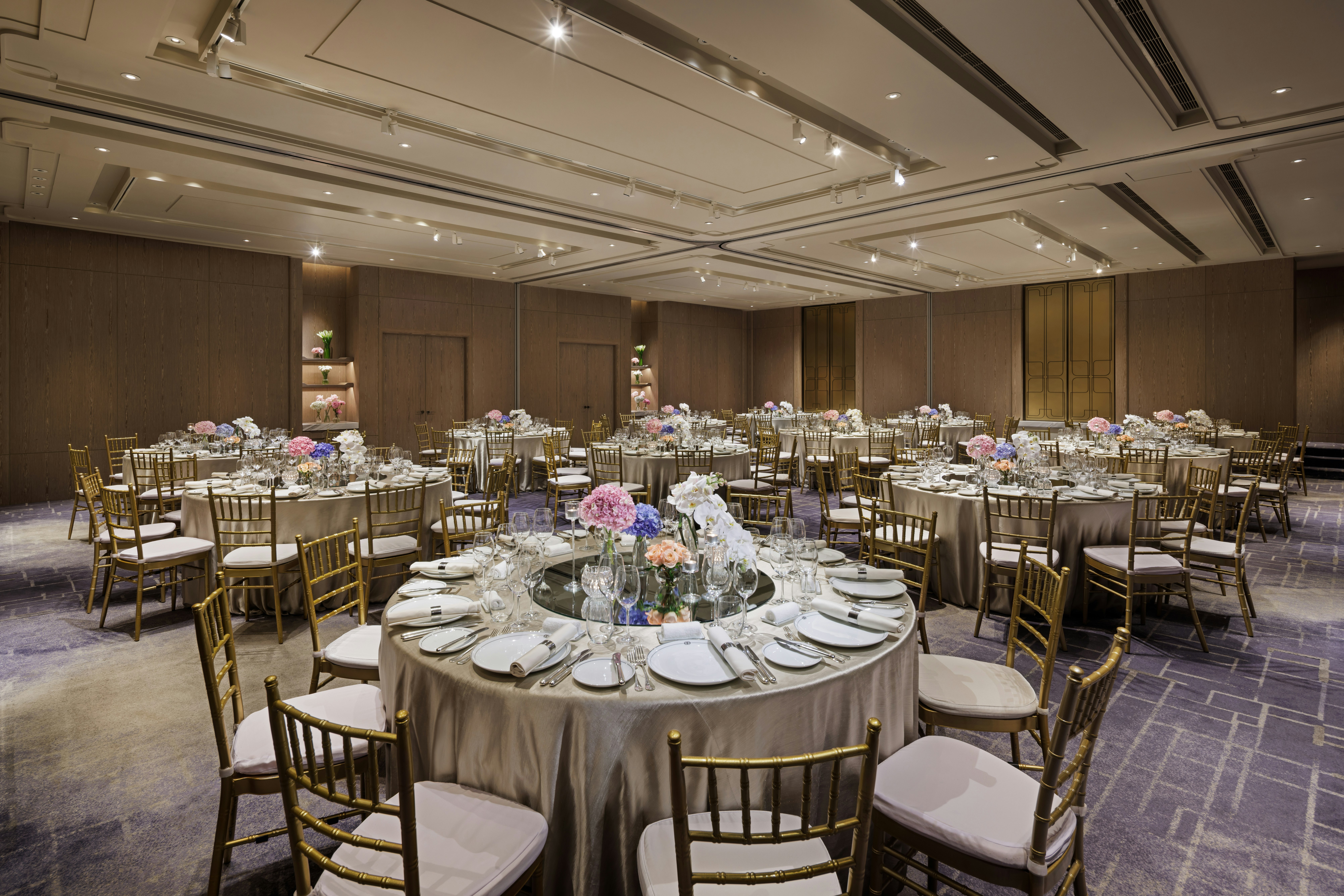 Waldorf Astoria Bangkok 57/73