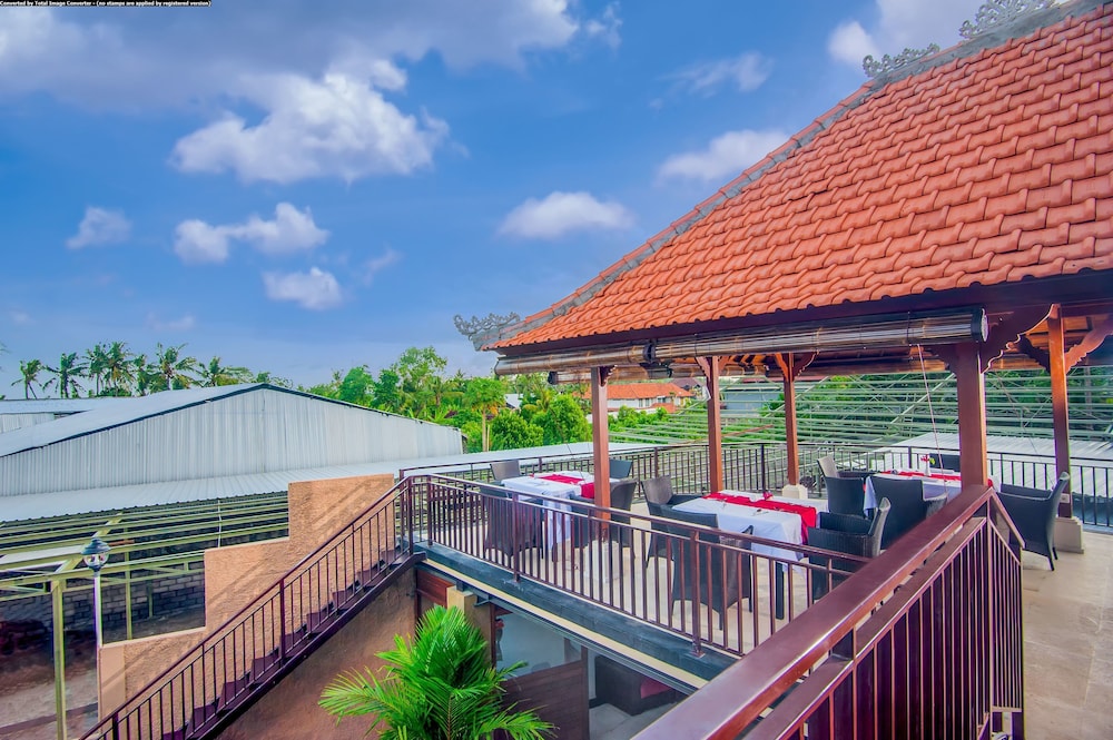 The Swaha Hotel 44/47