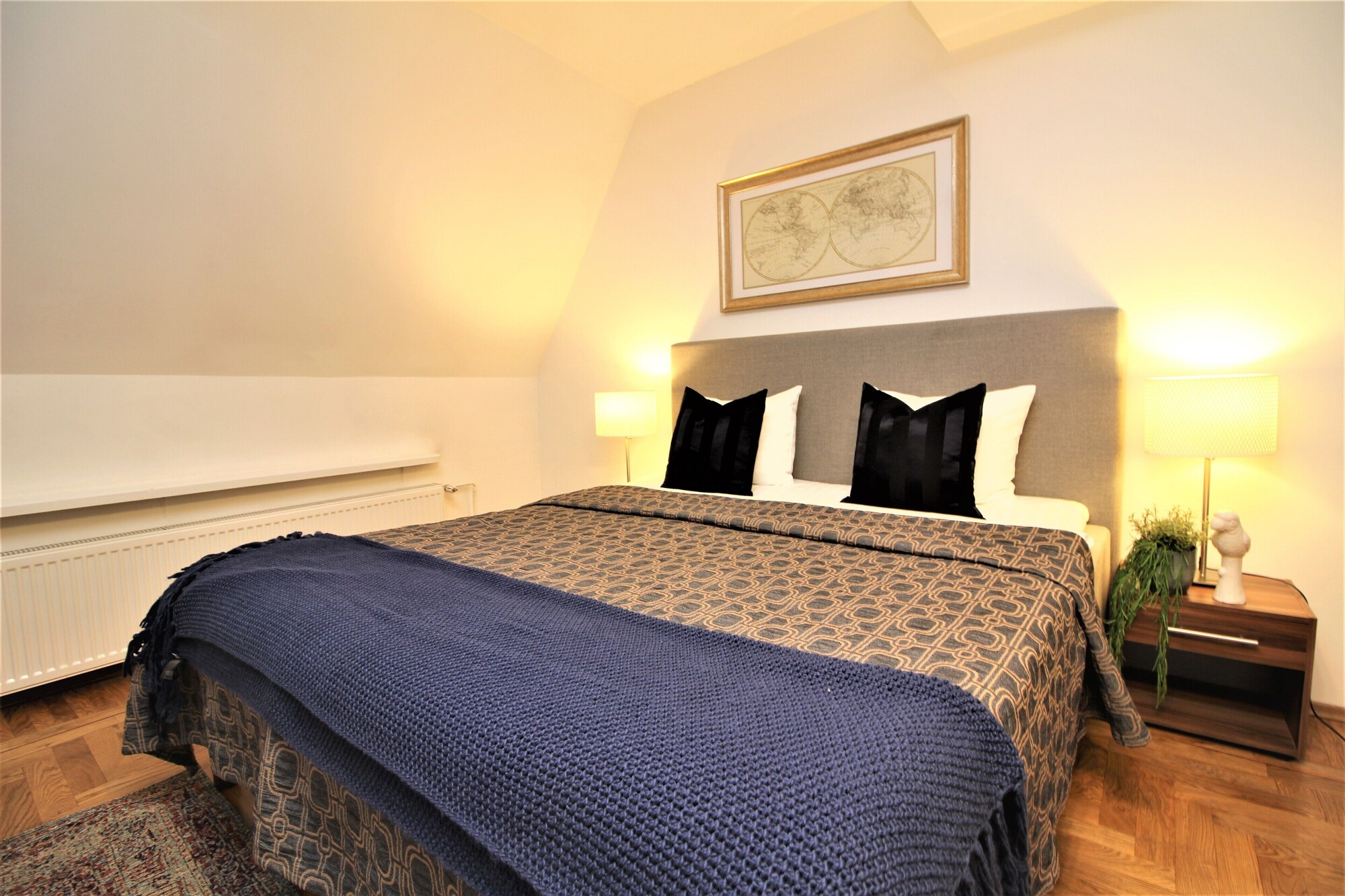 2 BEDROOMS, APARTMENT, 2 BATHROOMS