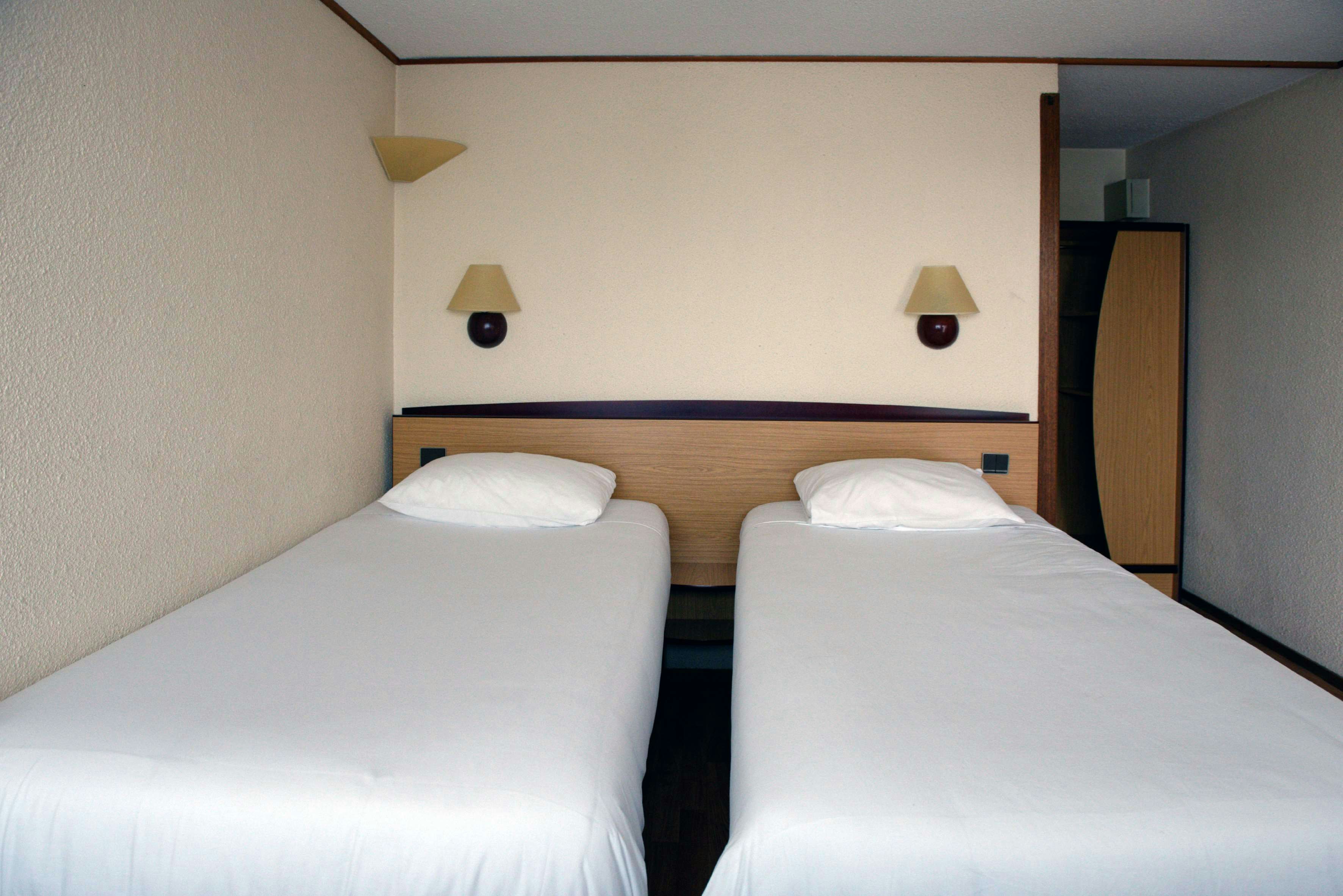 Hotel Balladins La Roche Sur Yon 8/43