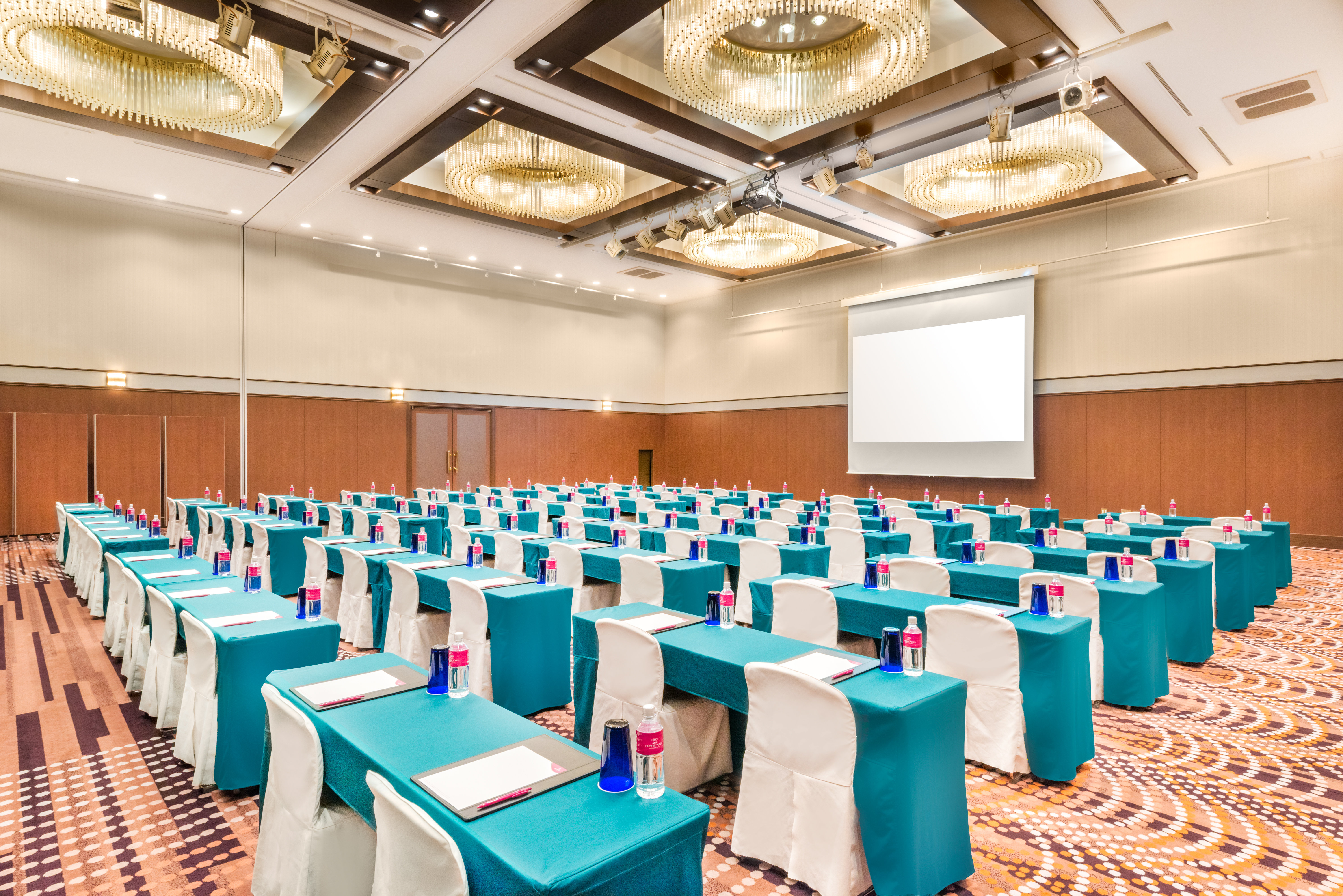 Crowne Plaza Ana Kushiro 63/71