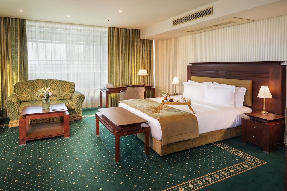 HUGE, PANORAMA, SUITE, TERRACE, TOP FLOOR