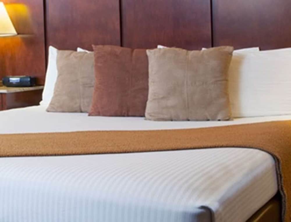 Sedona Real Inn And Suites 27/65